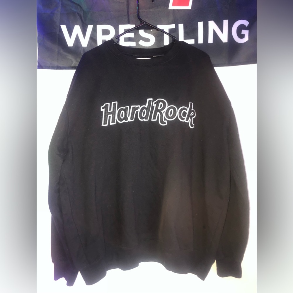 Embroidered Hard rock crew neck